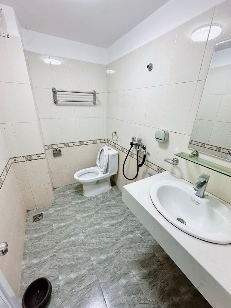 Bán nhà Nguyễn Khoái - diện tích 32m2 5 tầng - Cực phẩm phân lô - giá 7,2 tỷ