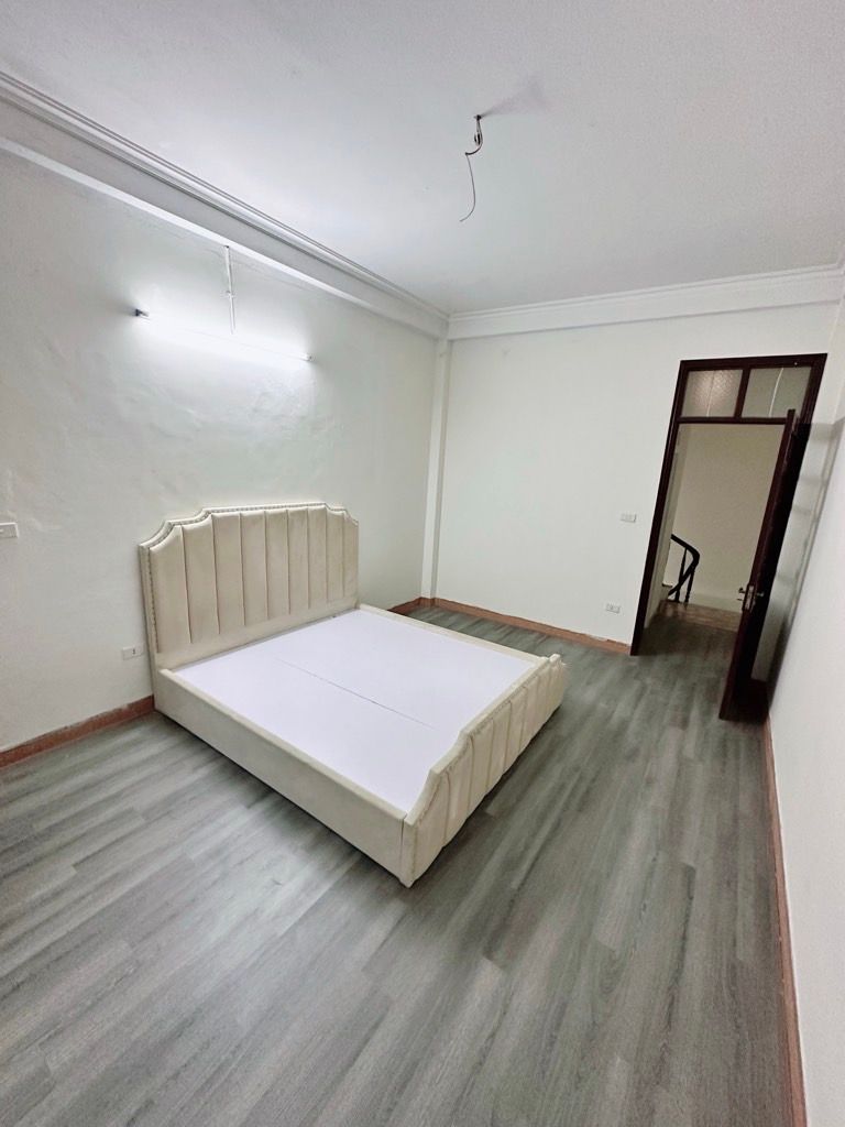 Bán nhà Nguyễn Khoái - diện tích 32m2 5 tầng - Cực phẩm phân lô - giá 7,2 tỷ