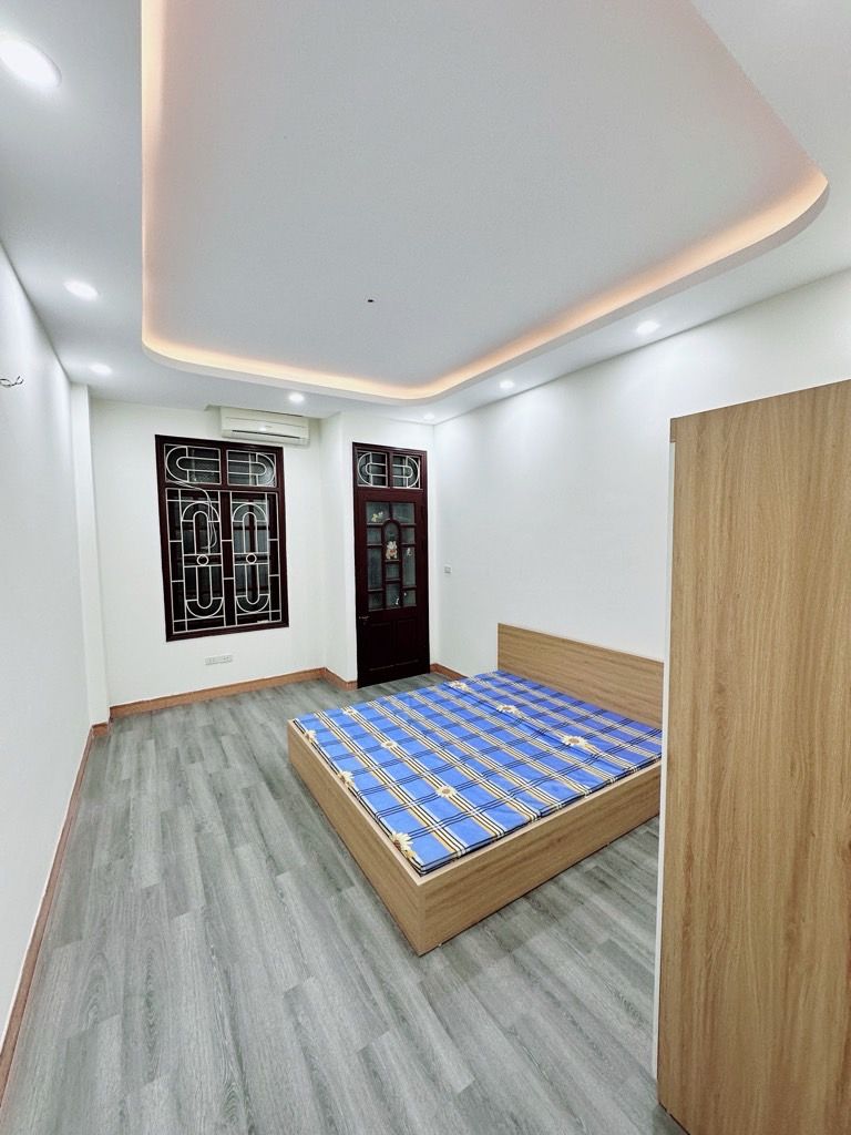 Bán nhà Nguyễn Khoái - diện tích 32m2 5 tầng - Cực phẩm phân lô - giá 7,2 tỷ