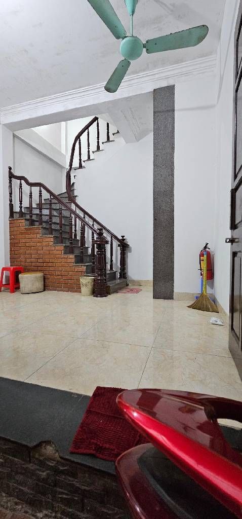 Bán nhà Trần khát Chân - diện tích 65,2m2 4 tầng - Nhà đẹp hiếm có - giá 12 tỷ