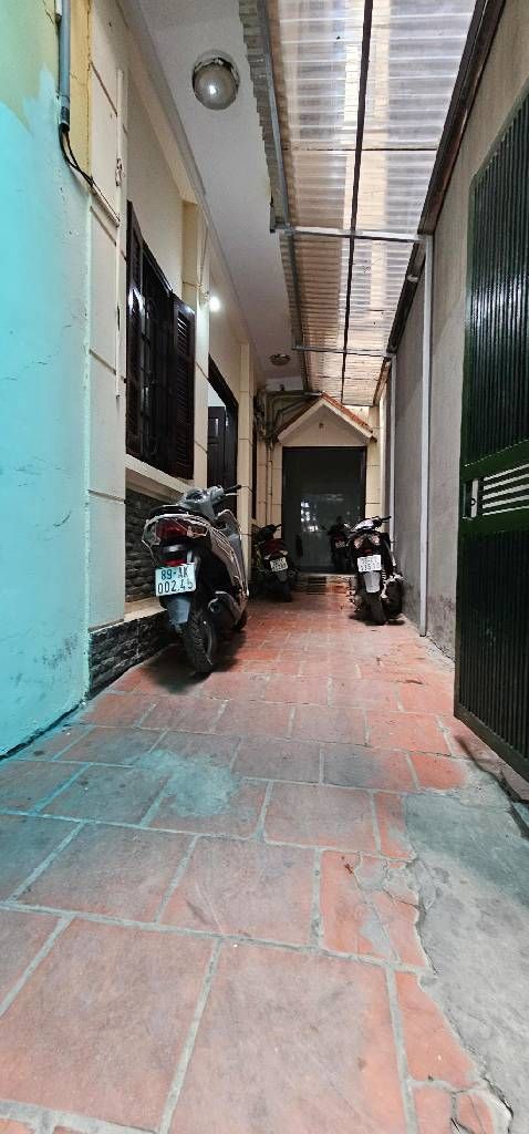 Bán nhà Trần khát Chân - diện tích 65,2m2 4 tầng - Nhà đẹp hiếm có - giá 12 tỷ