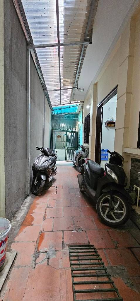 Bán nhà Trần khát Chân - diện tích 65,2m2 4 tầng - Nhà đẹp hiếm có - giá 12 tỷ