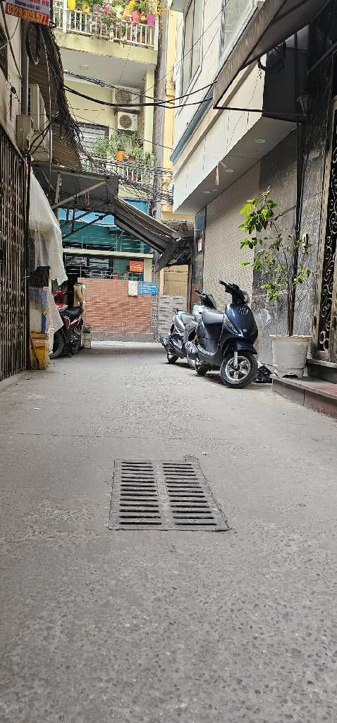 Bán nhà Trần khát Chân - diện tích 65,2m2 4 tầng - Nhà đẹp hiếm có - giá 12 tỷ