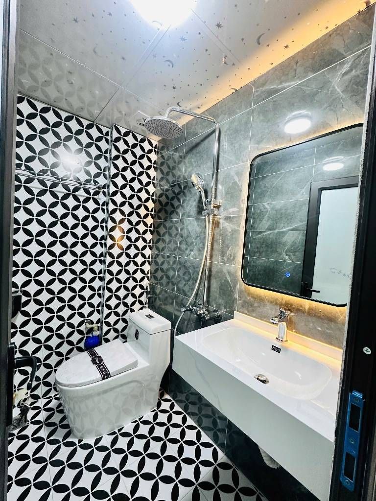 Bán nhà Linh Quang - diện tích 85m2 7 tầng - Nhà đẹp full nội thất lung linh - giá 24,5 tỷ