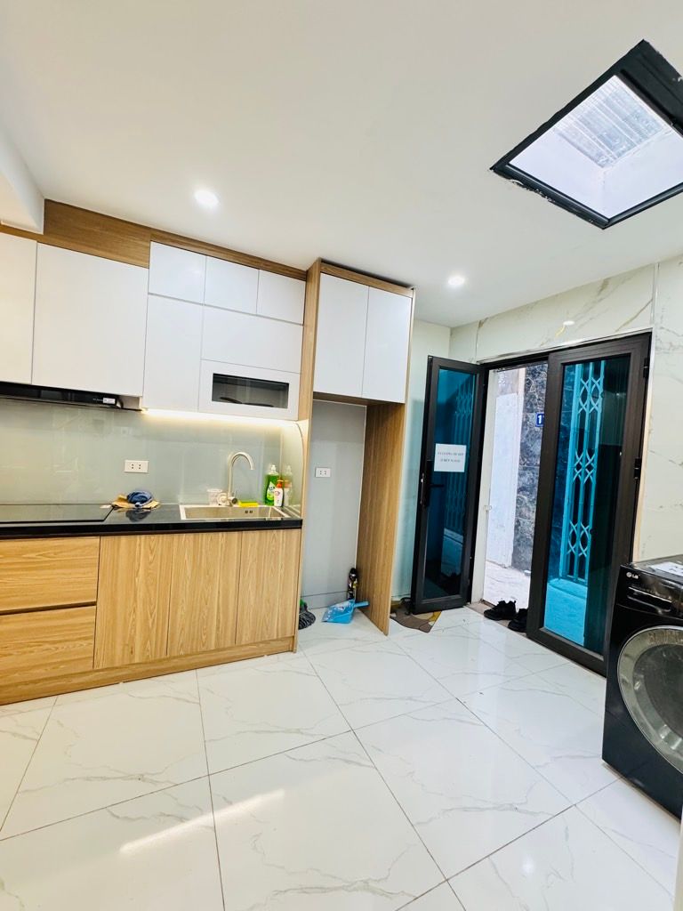 Bán nhà Phương Mai - diện tích 60m2 1 tầng - Căn tập thể vị trí trung tâm - giá 3,65 tỷ