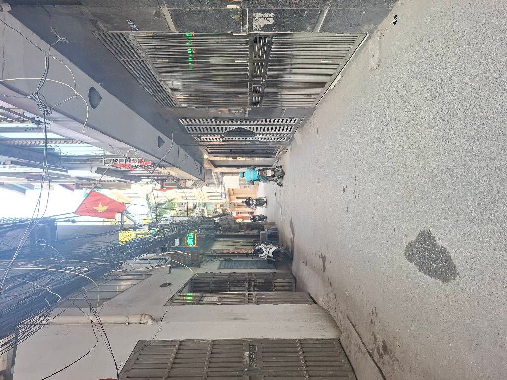 Bán nhà Vũ Tông Phan - diện tích 37m2 5 tầng - Ô tô thông - giá 11,8 tỷ