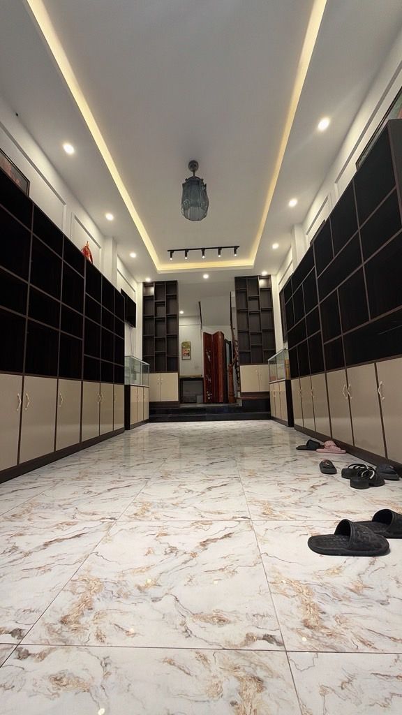 Bán nhà Láng Hạ - diện tích 36m2 5 tầng - Mặt ngõ ô tô - giá 17 tỷ