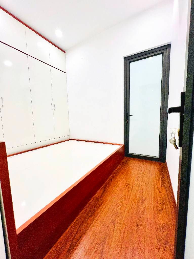 Bán nhà Nguyễn Trãi - diện tích 16,4m2 1 tầng - Ô tô đỗ cầu thang - giá 3,3 tỷ