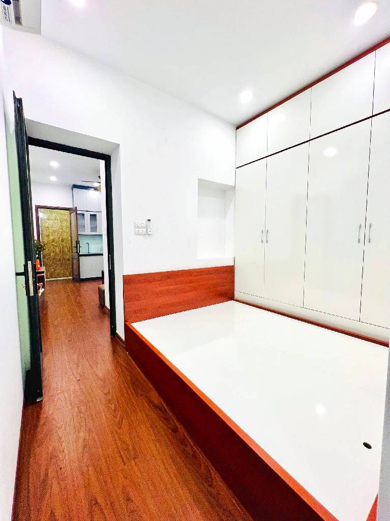 Bán nhà Nguyễn Trãi - diện tích 16,4m2 1 tầng - Ô tô đỗ cầu thang - giá 3,3 tỷ