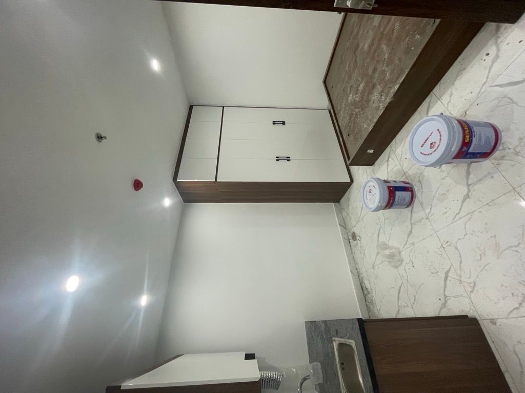 Bán nhà Lĩnh Nam - diện tích 50m2 6 tầng - Nhà mới, cho thuê 50 triệu/tháng - giá 13,5 tỷ