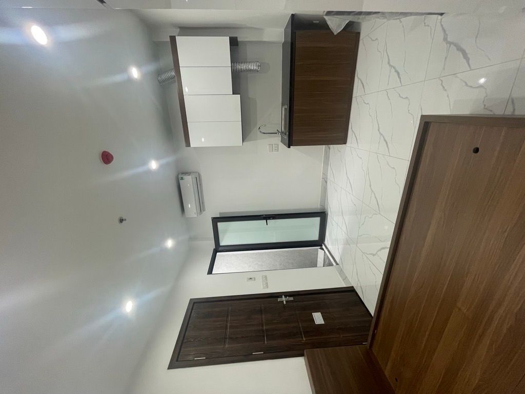 Bán nhà Lĩnh Nam - diện tích 50m2 6 tầng - Nhà mới, cho thuê 50 triệu/tháng - giá 13,5 tỷ