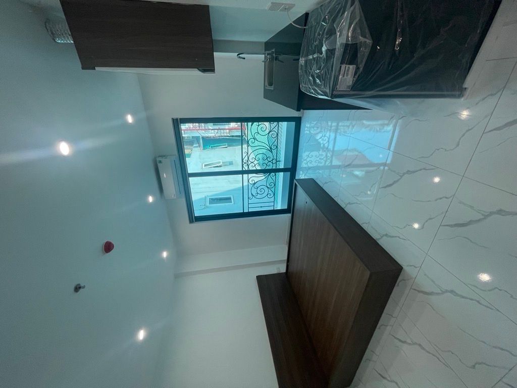 Bán nhà Lĩnh Nam - diện tích 50m2 6 tầng - Nhà mới, cho thuê 50 triệu/tháng - giá 13,5 tỷ