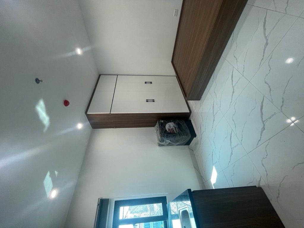 Bán nhà Lĩnh Nam - diện tích 50m2 6 tầng - Nhà mới, cho thuê 50 triệu/tháng - giá 13,5 tỷ