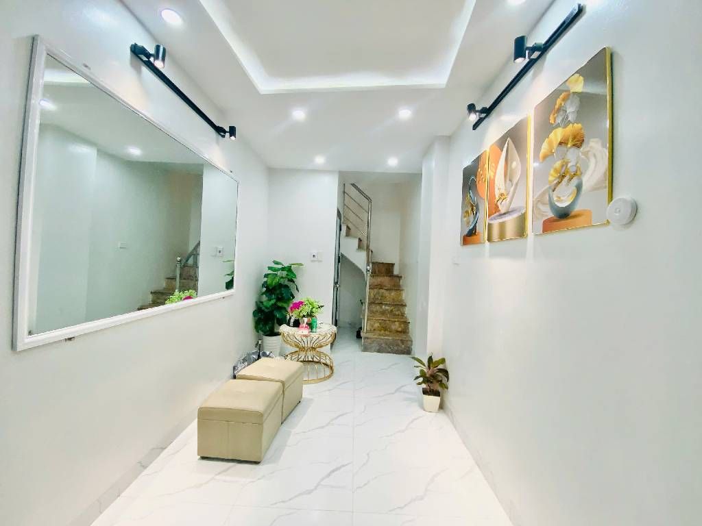 Bán nhà Khương Thượng - diện tích 12m2 5 tầng - Nhà mới kính kong - giá 3,8 tỷ