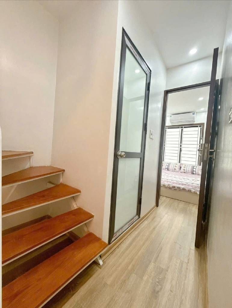 Bán nhà Khương Thượng - diện tích 12m2 5 tầng - Nhà mới kính kong - giá 3,8 tỷ