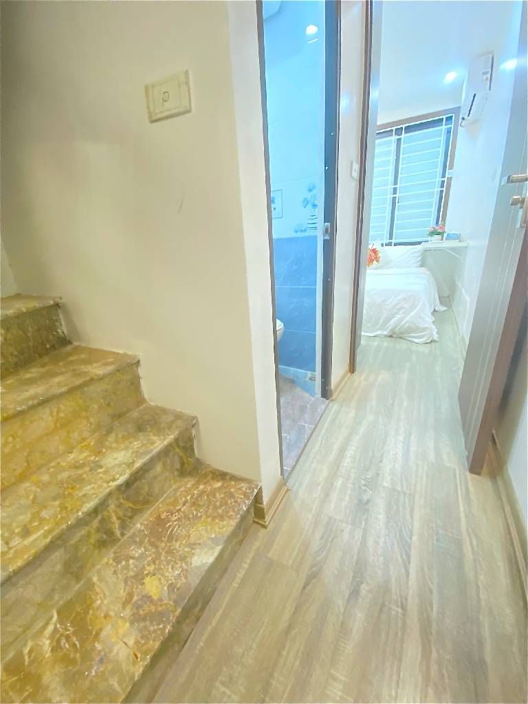 Bán nhà Khương Thượng - diện tích 12m2 5 tầng - Nhà mới kính kong - giá 3,8 tỷ