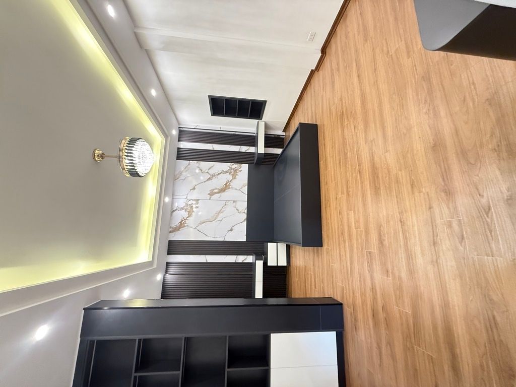 Bán nhà Trần Khát Chân - diện tích 36,3m2 5 tầng - Nhà đẹp ở luôn - giá 7,5 tỷ