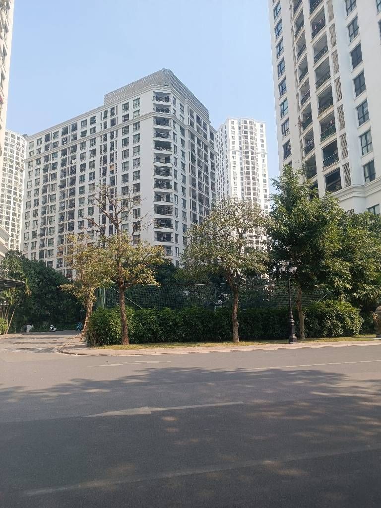 Bán nhà Nguyễn Trãi - diện tích 133.5m2 1 tầng - Lô góc 3 thoáng - giá 19 tỷ