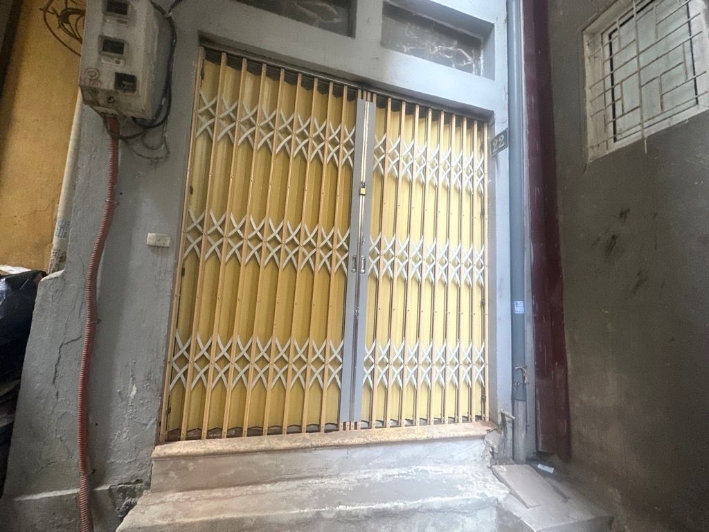 Bán nhà Ngõ Văn Hương - diện tích 20.3m2 2 tầng - lô góc - giá 5,5 tỷ