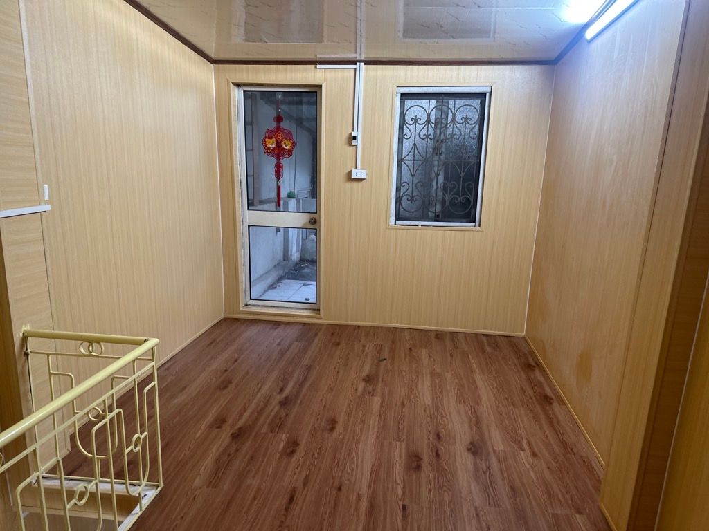 Bán nhà Ngõ Văn Hương - diện tích 20.3m2 2 tầng - lô góc - giá 5,5 tỷ