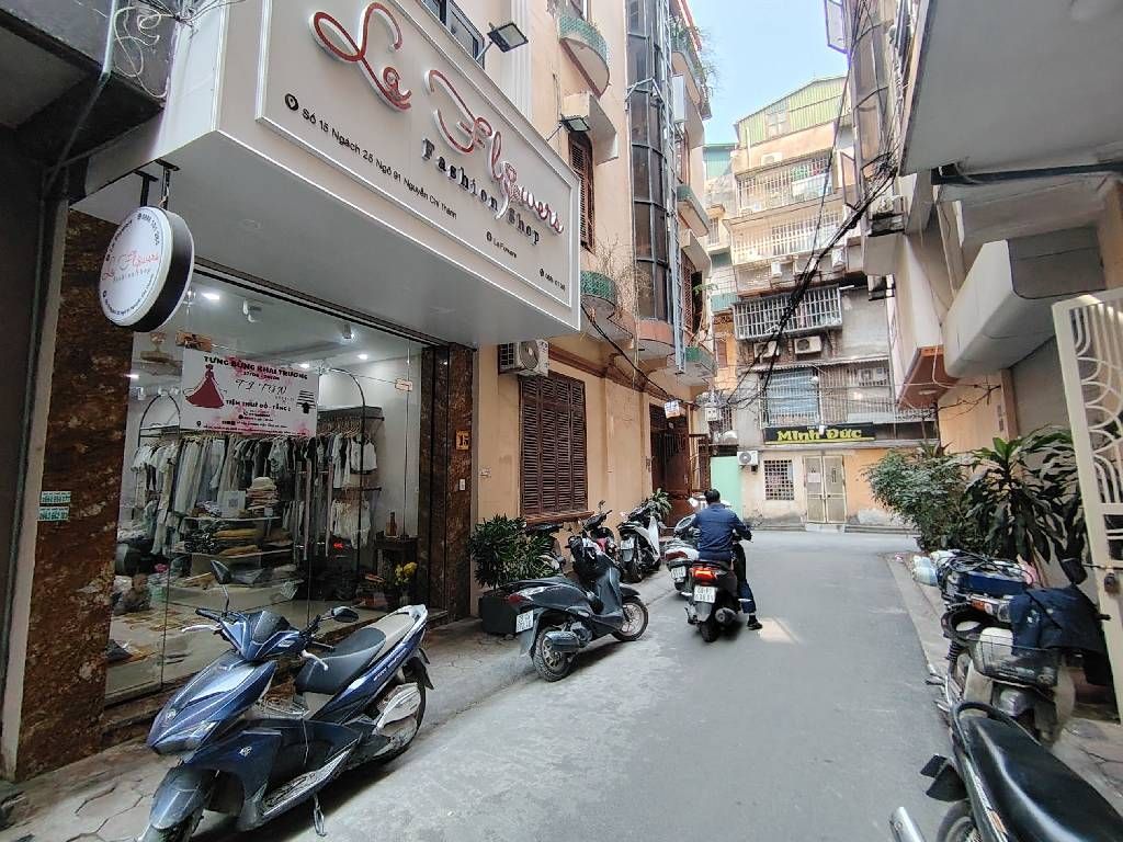 Bán nhà Nguyễn Chí Thanh - diện tích 35,6m2 6 tầng - Ô TÔ TRÁNH - giá 22,5 tỷ