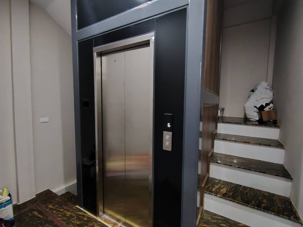 Bán nhà Nguyễn Chí Thanh - diện tích 35,6m2 6 tầng - Ô TÔ TRÁNH - giá 22,5 tỷ