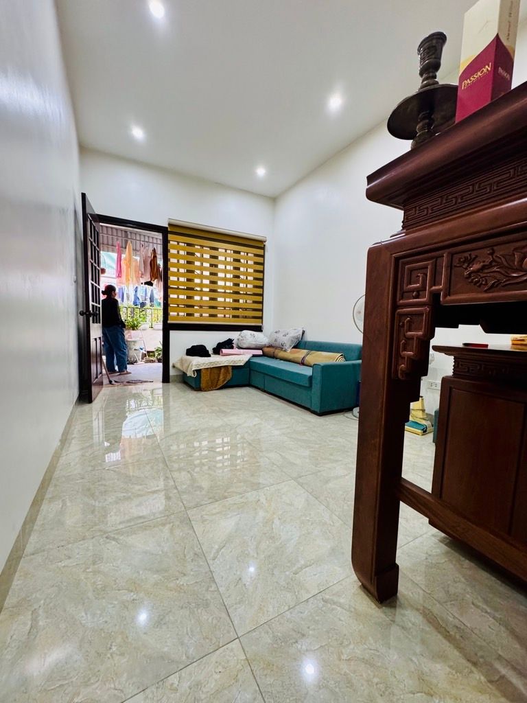 Bán nhà Nguyễn Khoái - diện tích 41m2 3 tầng - gần phố, tiện ích đầy đủ - giá 9,5 tỷ