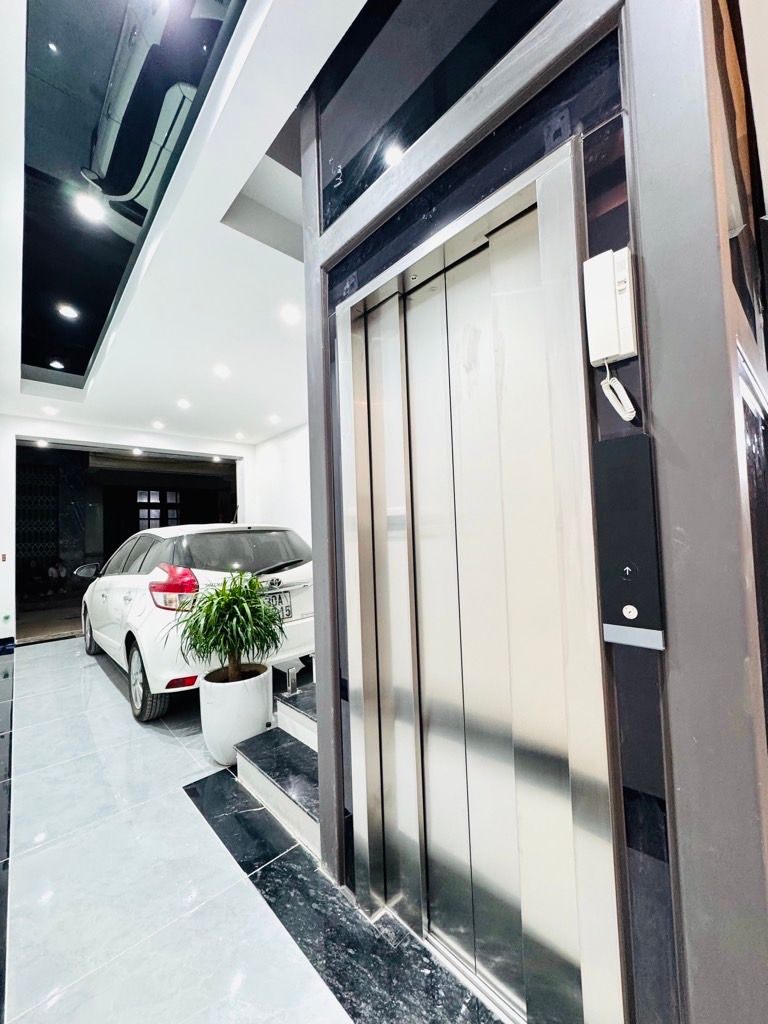 Bán nhà Khương Trung - diện tích 46m2 6 tầng - Ô TÔ TRÁNH - giá 17,9 tỷ