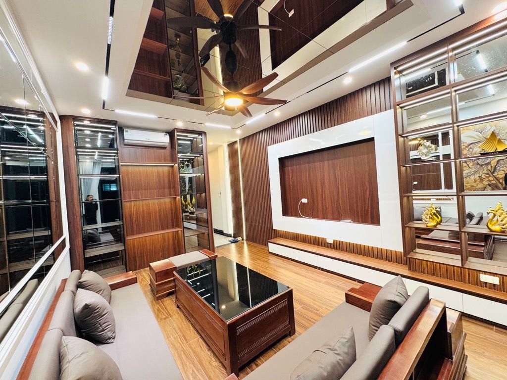 Bán nhà Khương Trung - diện tích 46m2 6 tầng - Ô TÔ TRÁNH - giá 17,9 tỷ