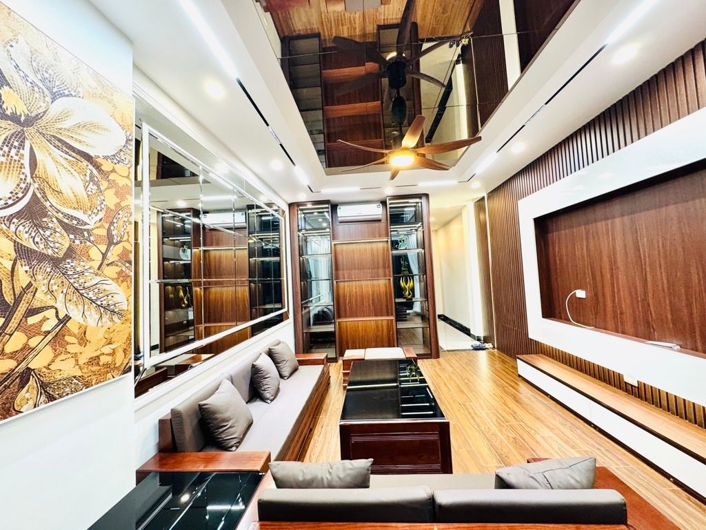 Bán nhà Khương Trung - diện tích 46m2 6 tầng - Ô TÔ TRÁNH - giá 17,9 tỷ