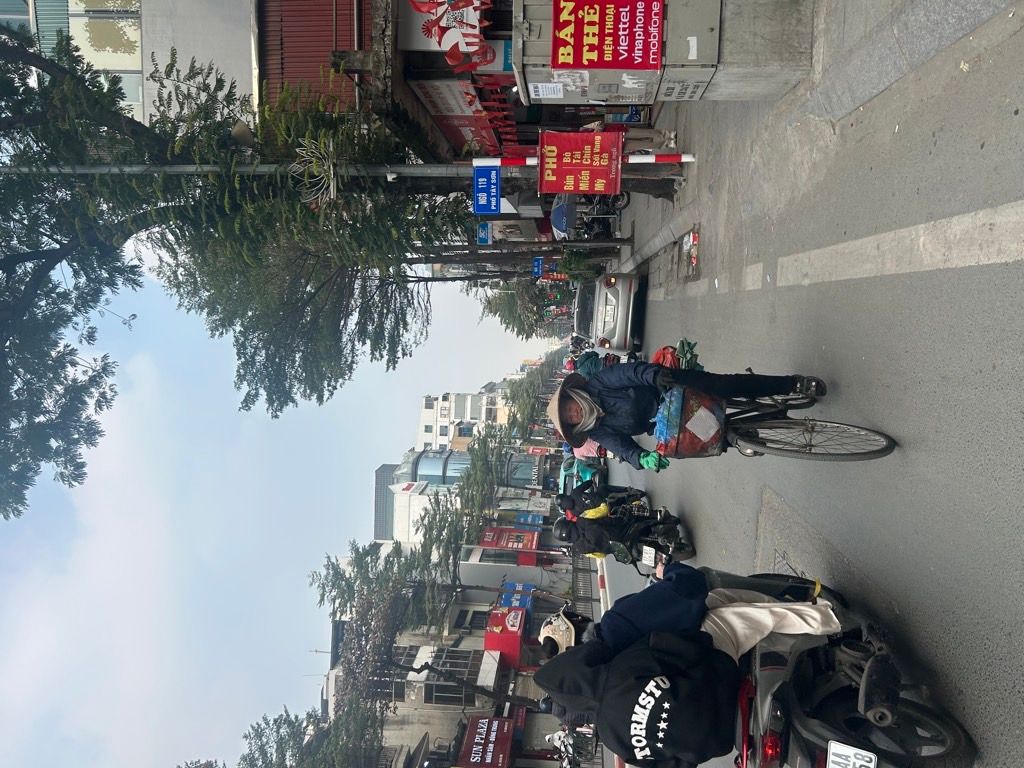 Bán nhà Tây Sơn - diện tích 30.5m2 3 tầng - Mặt phố kinh doanh sầm uất - giá 15 tỷ