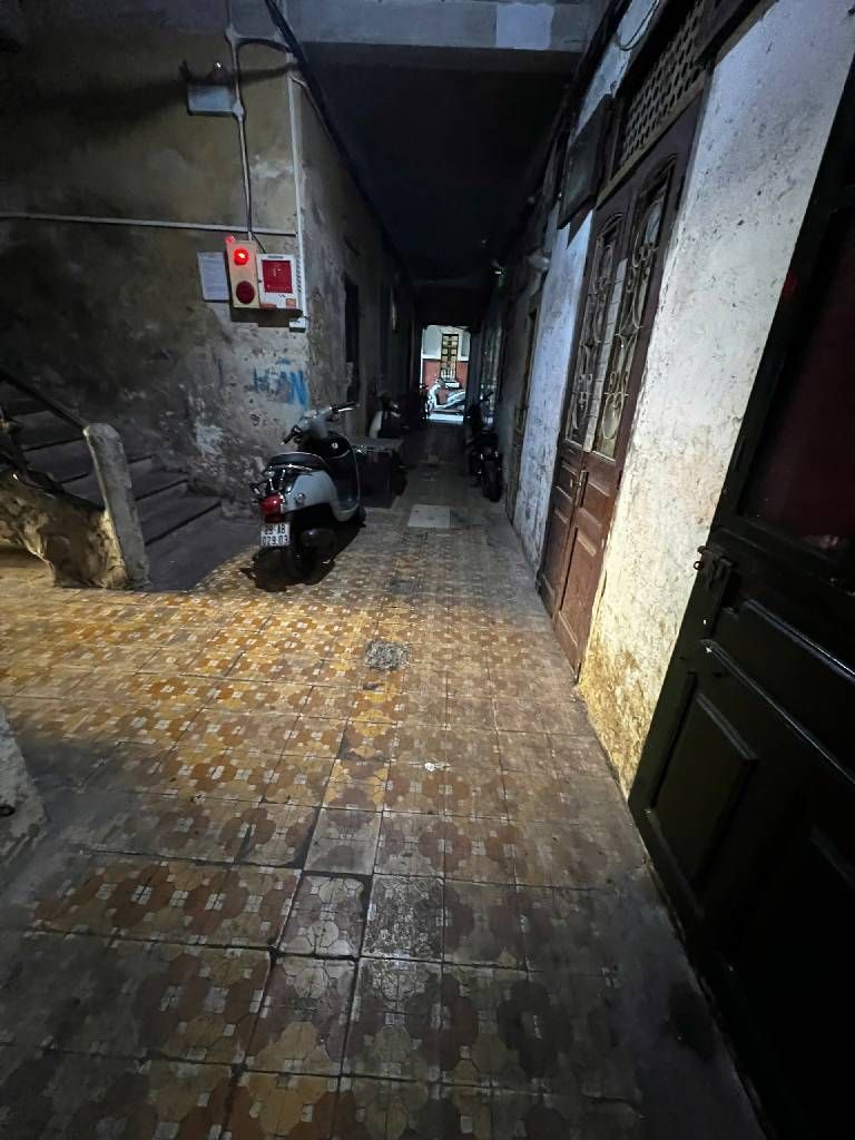 Bán nhà Lò Đúc - diện tích 50m2 1 tầng - ÔTÔ ĐỖ - giá 3,35 tỷ