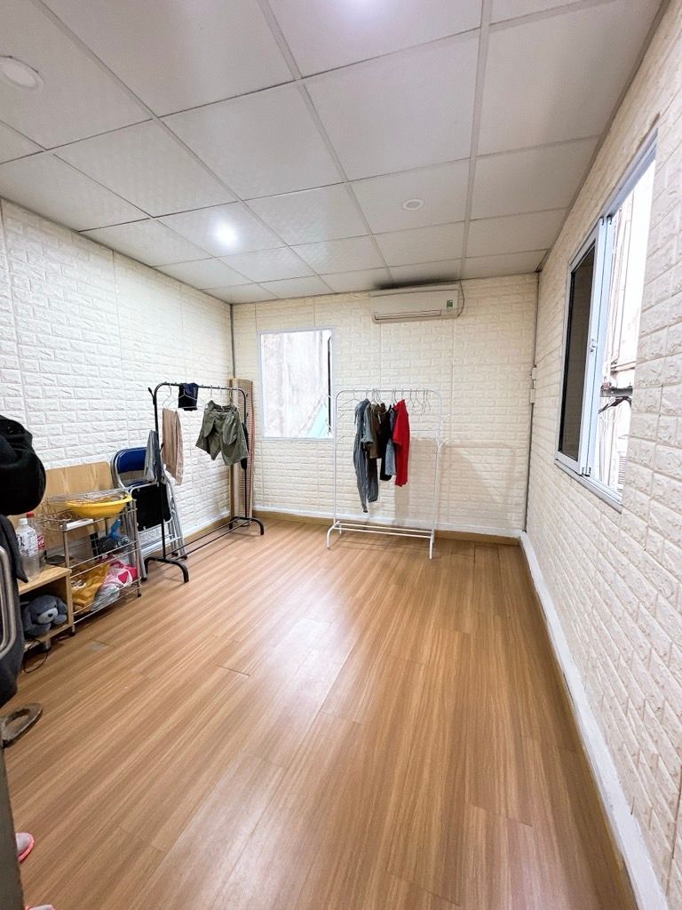 Bán nhà Trương Định - diện tích 19m2 3 tầng - NHÀ LÔ GÓC – TRUNG TÂM HOÀNG MAI - giá 2,5 tỷ