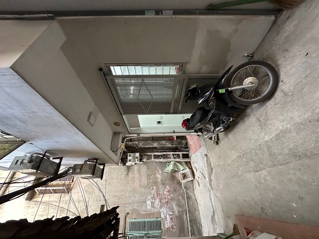 Bán nhà Trương Định - diện tích 19m2 3 tầng - NHÀ LÔ GÓC – TRUNG TÂM HOÀNG MAI - giá 2,5 tỷ