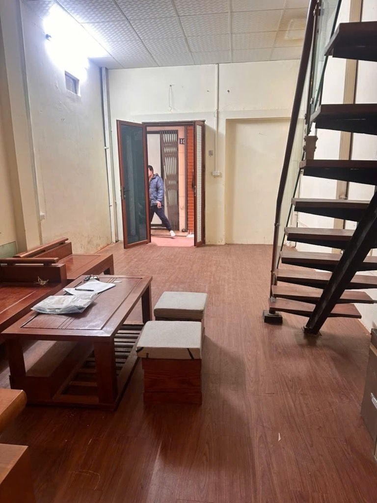 Bán nhà Thái Hà - diện tích 30m2 3 tầng - Ô tô đỗ cổng - giá 2,55 tỷ