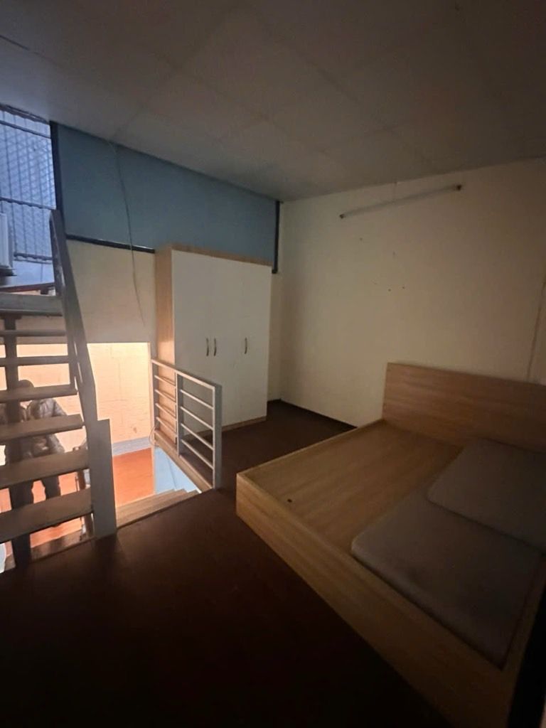 Bán nhà Thái Hà - diện tích 30m2 3 tầng - Ô tô đỗ cổng - giá 2,55 tỷ