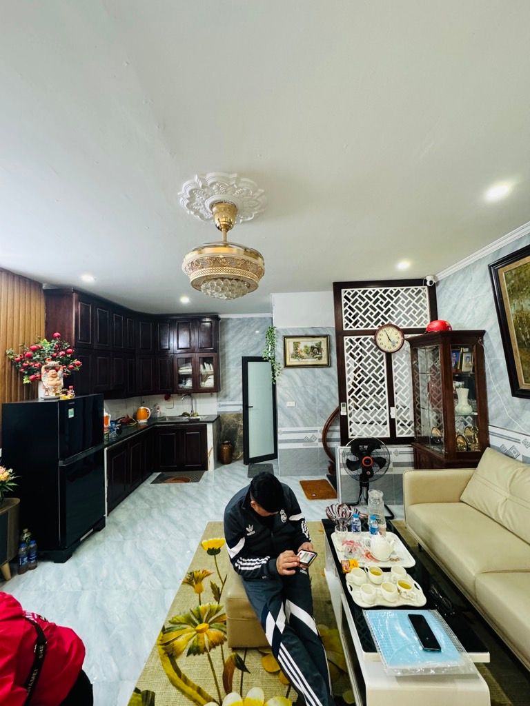 Bán nhà Đông Thiên - diện tích 30m2 2 tầng - Lô góc, ngõ thông - giá 4,65 tỷ