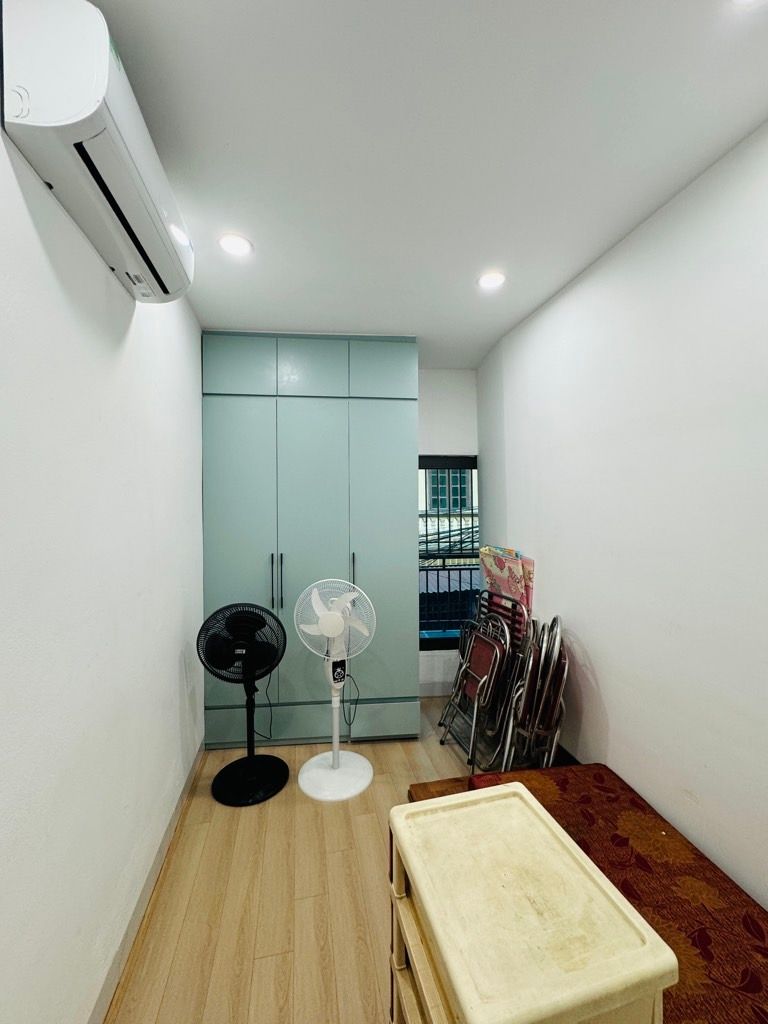 Bán nhà Đông Thiên - diện tích 30m2 2 tầng - Lô góc, ngõ thông - giá 4,65 tỷ