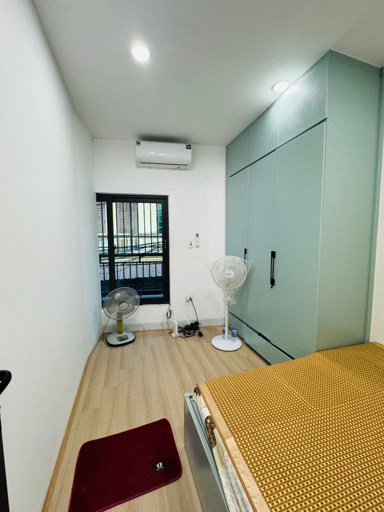 Bán nhà Đông Thiên - diện tích 30m2 2 tầng - Lô góc, ngõ thông - giá 4,65 tỷ