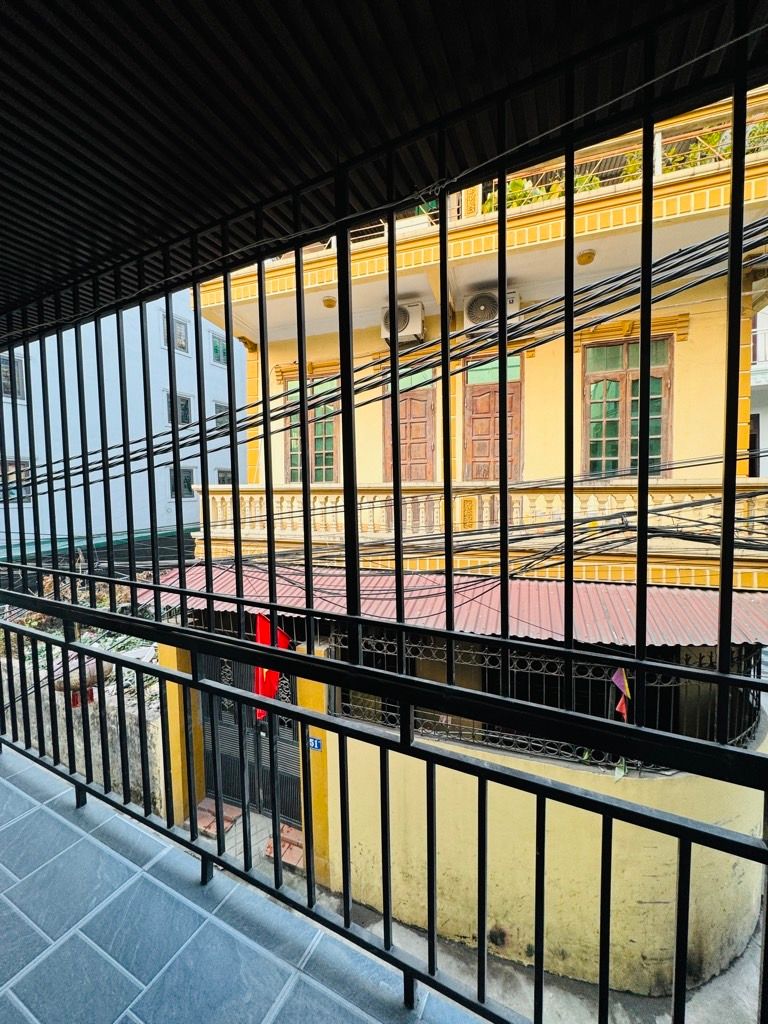 Bán nhà Đông Thiên - diện tích 30m2 2 tầng - Lô góc, ngõ thông - giá 4,65 tỷ