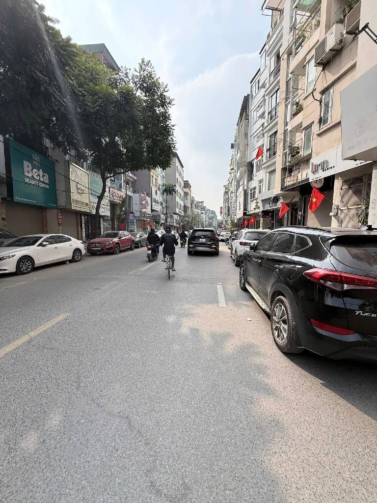 Bán nhà Trung Phung - diện tích 44.1m2 1 tầng - Ô tô vào nhà - giá 22 tỷ