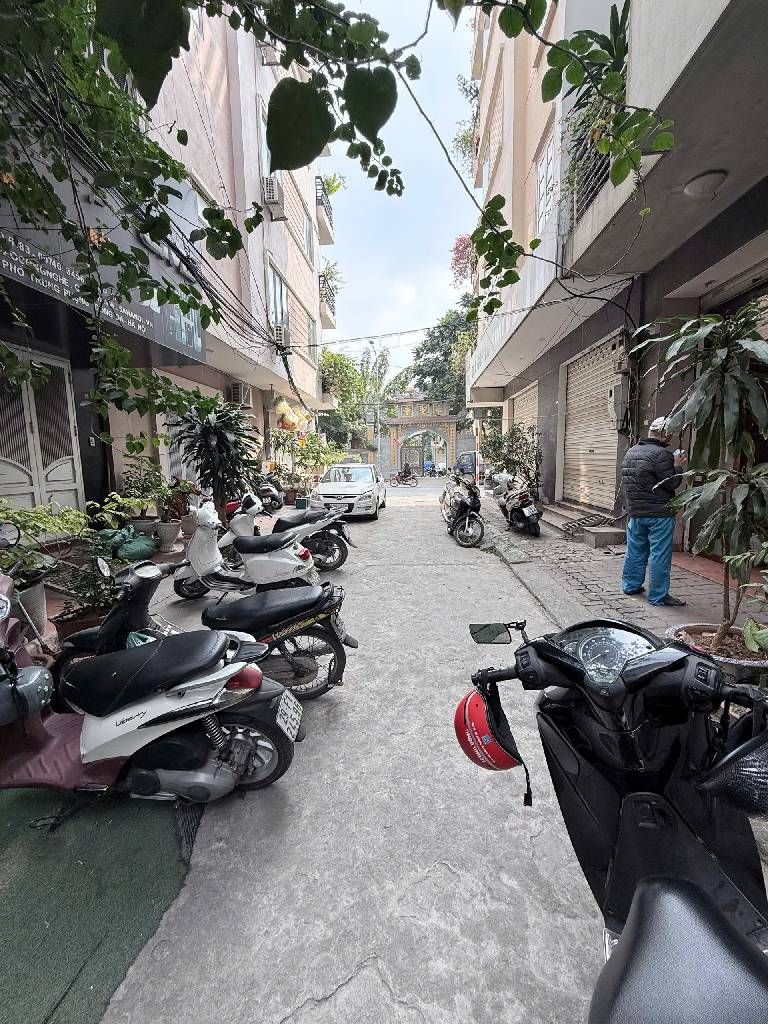 Bán nhà Trung Phung - diện tích 44.1m2 1 tầng - Ô tô vào nhà - giá 22 tỷ