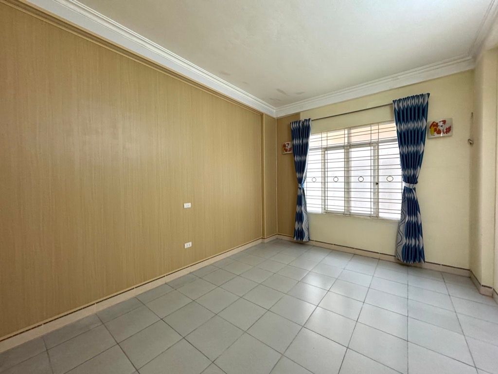 Bán nhà Định Công Thượng - diện tích 34.4m2 4 tầng - Sổ đỏ chính chủ - giá 7,6 tỷ