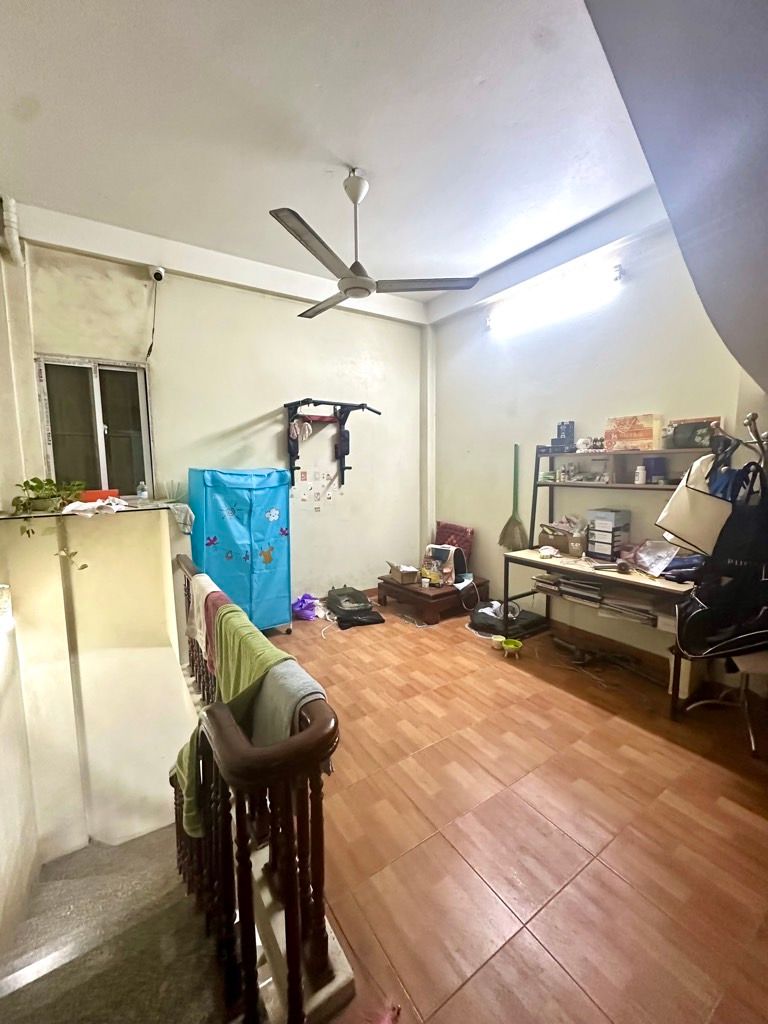 Bán nhà Nguyễn Khoái - diện tích 37m2 4 tầng - Ô TÔ VÀO NHÀ - giá 7,2 tỷ