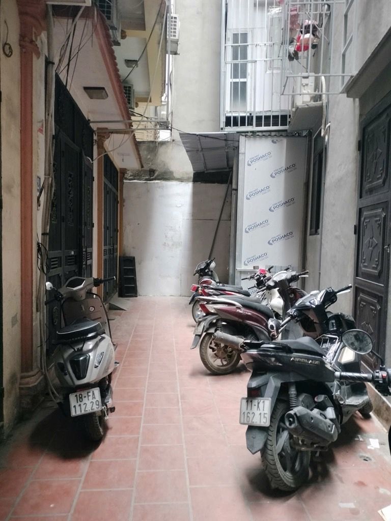 Bán nhà Tôn Thất Tùng - diện tích 12m2 5 tầng - Nhà nhỏ tiền, dễ chốt - giá 1,65 tỷ