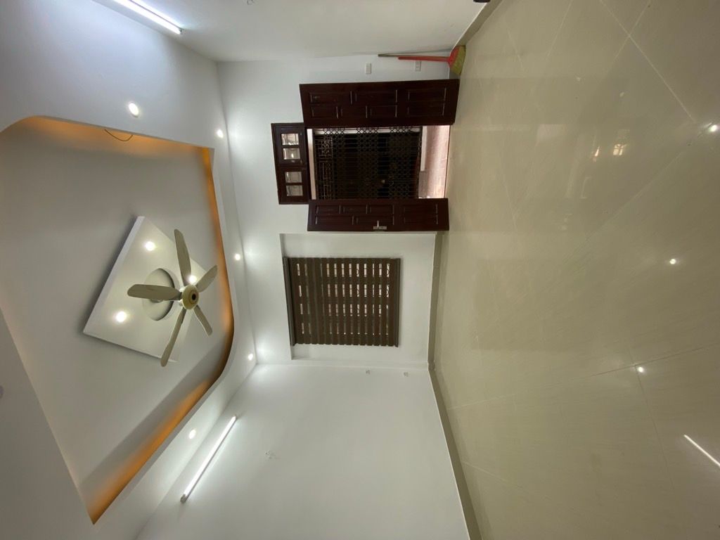 Bán nhà Hoàng Mai - diện tích 30m2 5 tầng - Ô tô cách 50m - giá 8,2 tỷ