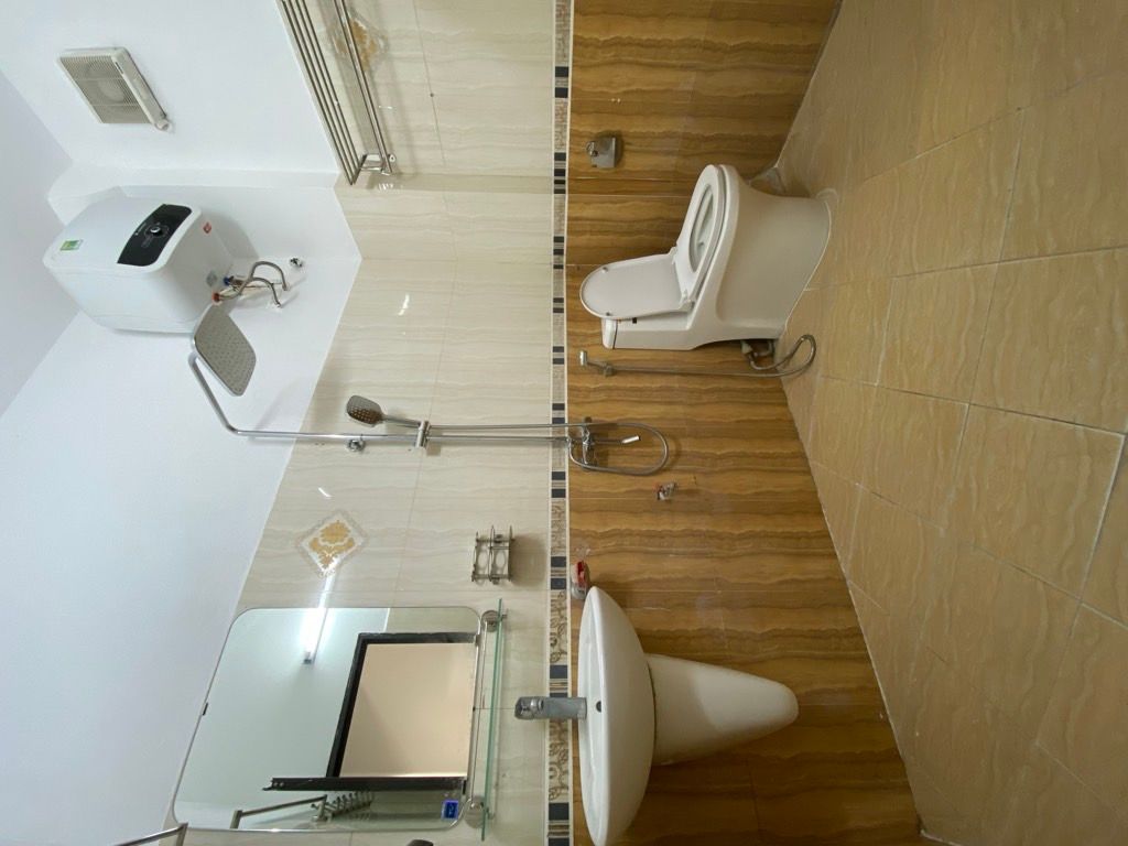 Bán nhà Hoàng Mai - diện tích 30m2 5 tầng - Ô tô cách 50m - giá 8,2 tỷ