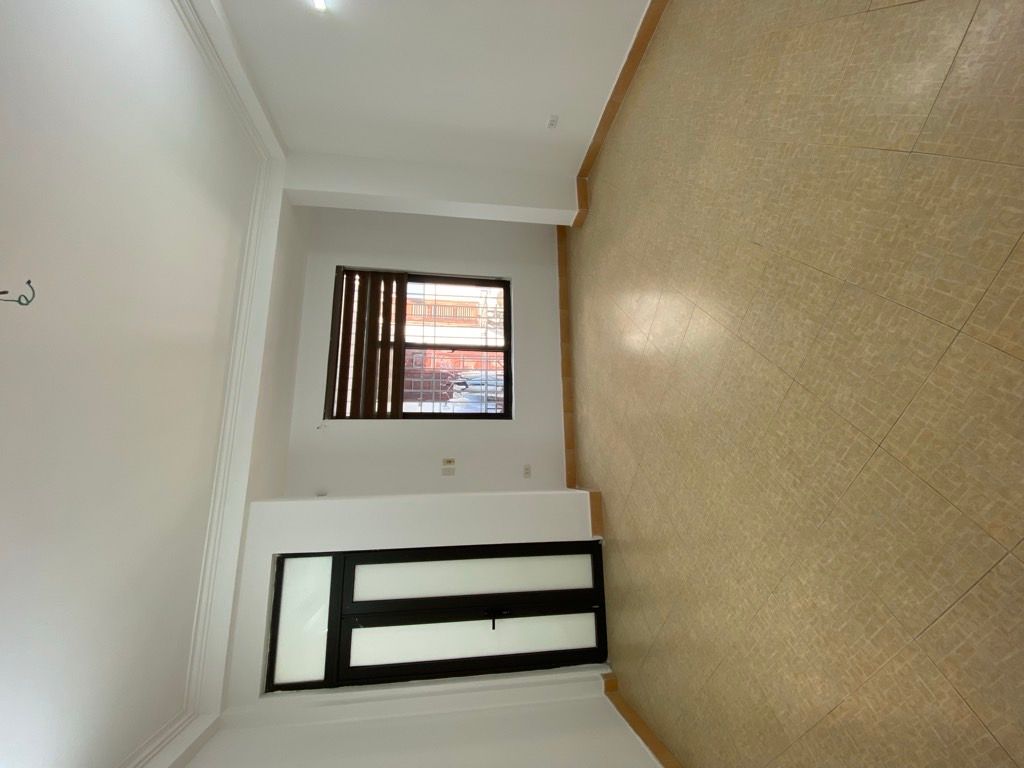 Bán nhà Hoàng Mai - diện tích 30m2 5 tầng - Ô tô cách 50m - giá 8,2 tỷ