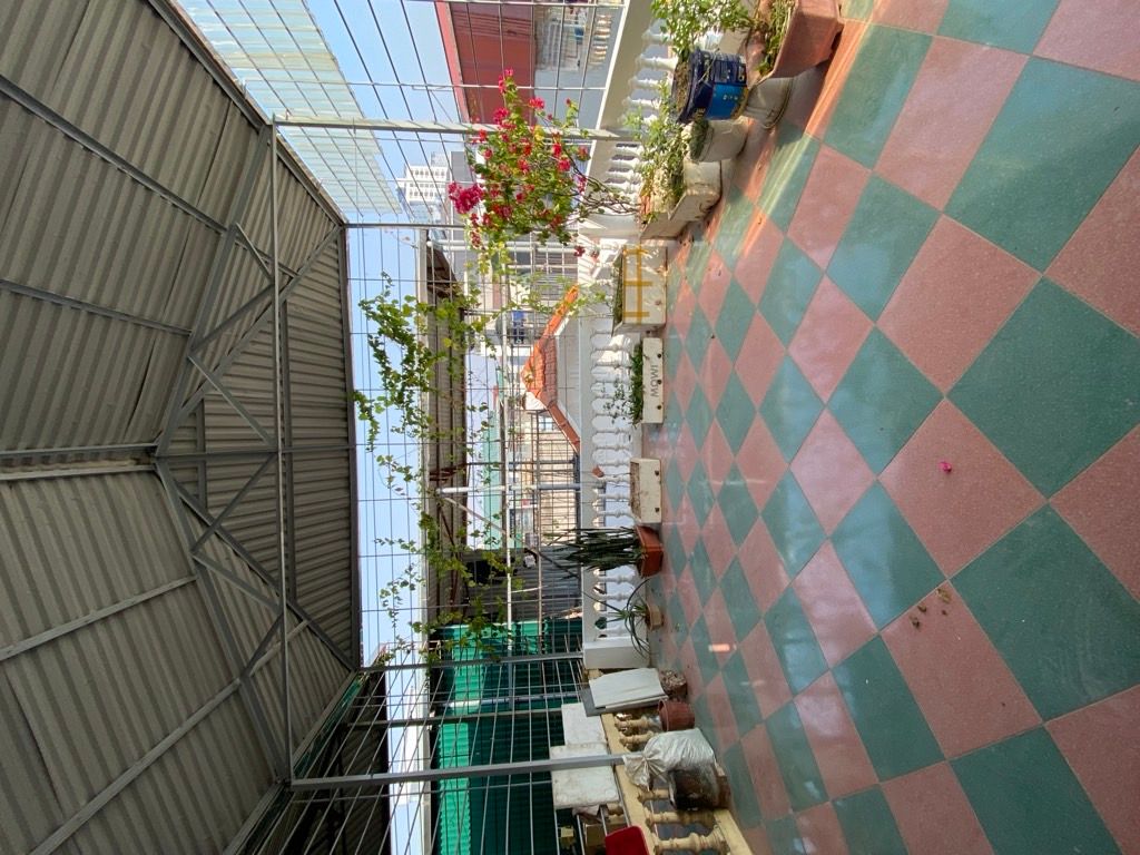 Bán nhà Hoàng Mai - diện tích 30m2 5 tầng - Ô tô cách 50m - giá 8,2 tỷ