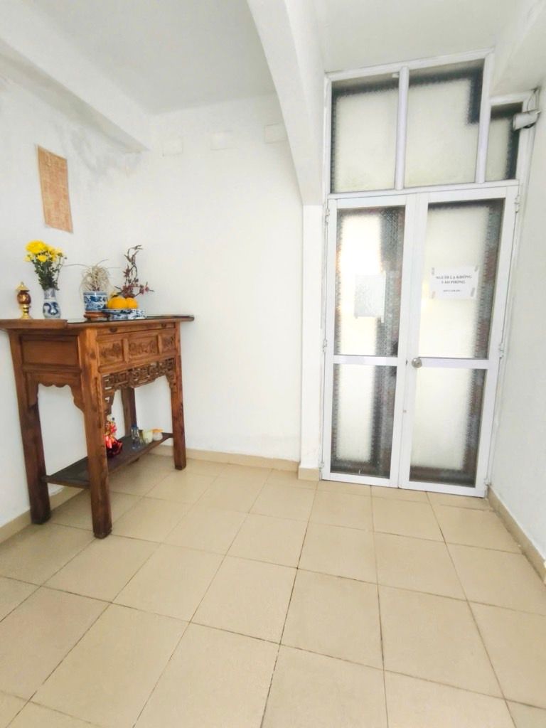 Bán nhà Đường Láng - diện tích 28.5m2 5 tầng - Ngõ rộng, gần phố - giá 5 tỷ